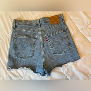 Levi’s premium rib cage raw hem light denim classic vintage style ribcage